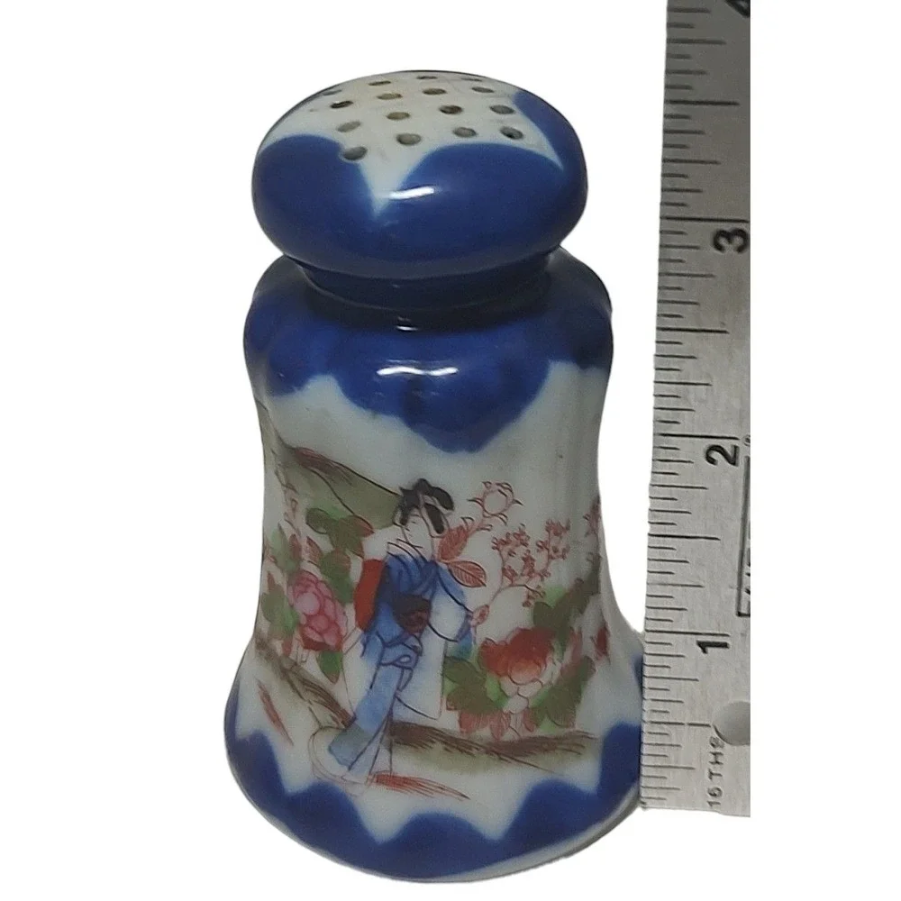 Vintage Porcelain Japanese Geisha Girl Pepper Shaker Hand Painted‎ Cobalt Blue